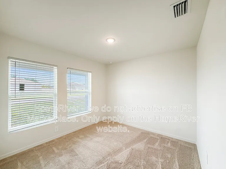 1818 NW 27th Ter — Photo 15
