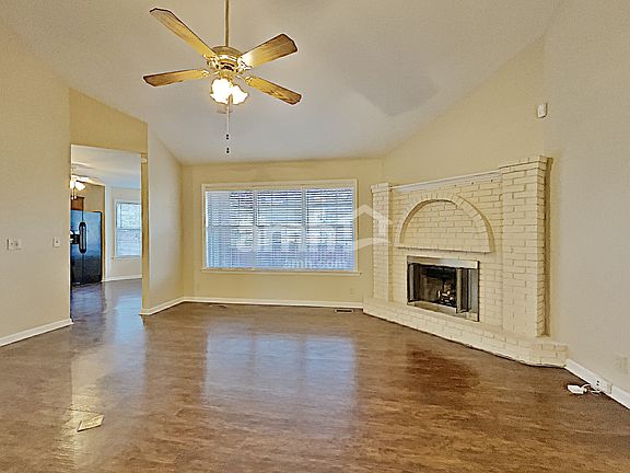 5th image of 4748 Crystal Brook Dr