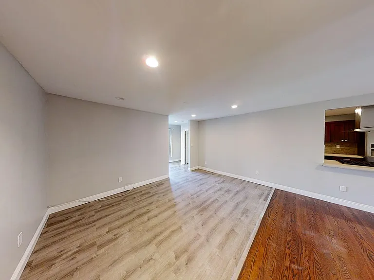 5325 E Falls View Dr — Photo 8