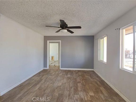 3rd image of 15221 Orchid St