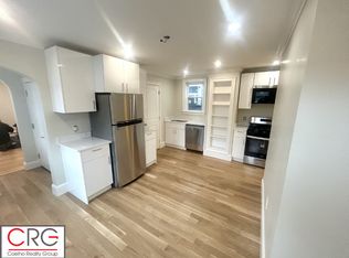 190 3rd St #3, Cambridge, MA 02141