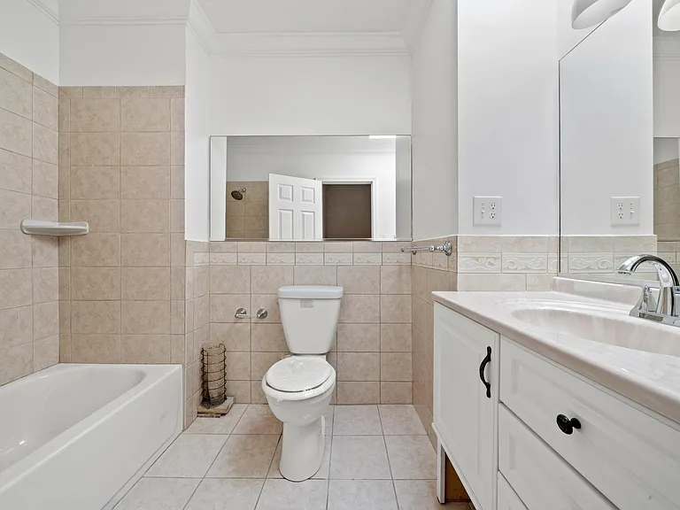 411 N Kenwood Ave — Photo 5
