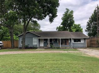 328 W Shady Grove Rd, Irving, TX 75060