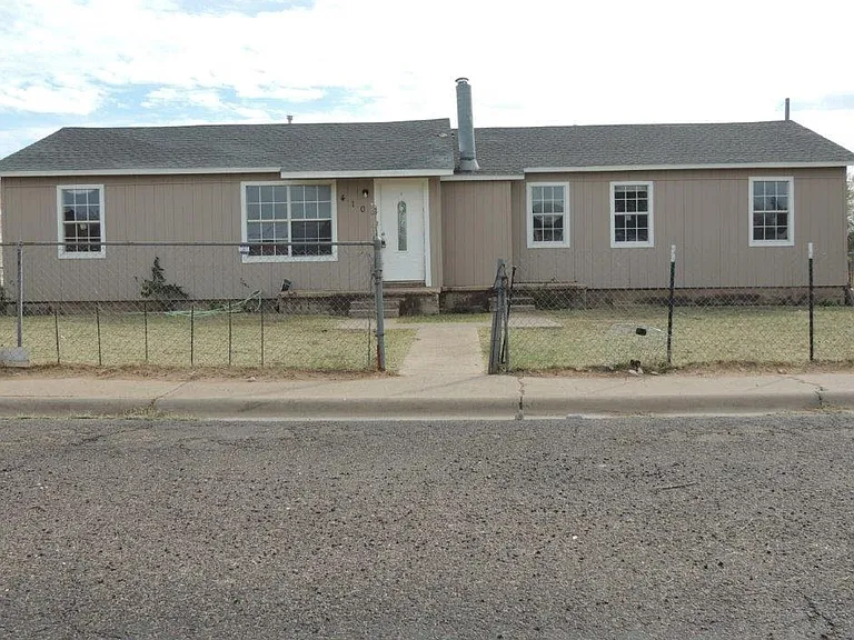 410 Snyder St — Photo 2
