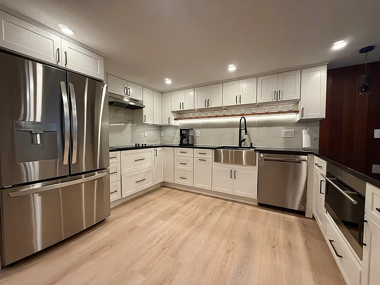 14 Bernard Cir — Photo 34