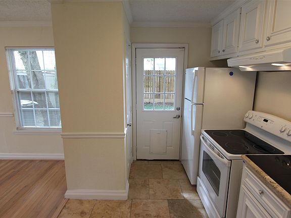5th image of 6630 Corbin St