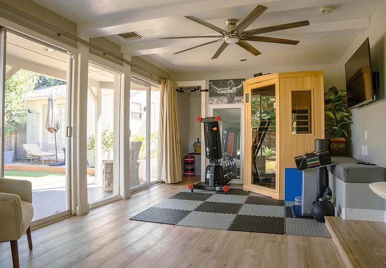3675 Eagle St — Photo 22