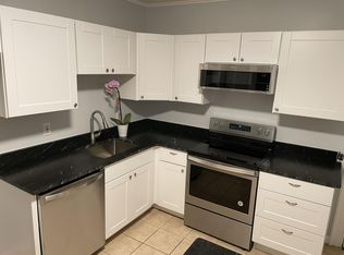 180 Neal St #1, Portland, ME 04102