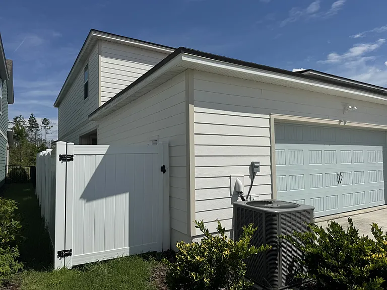 236 Hawthorn Park Cir — Photo 3