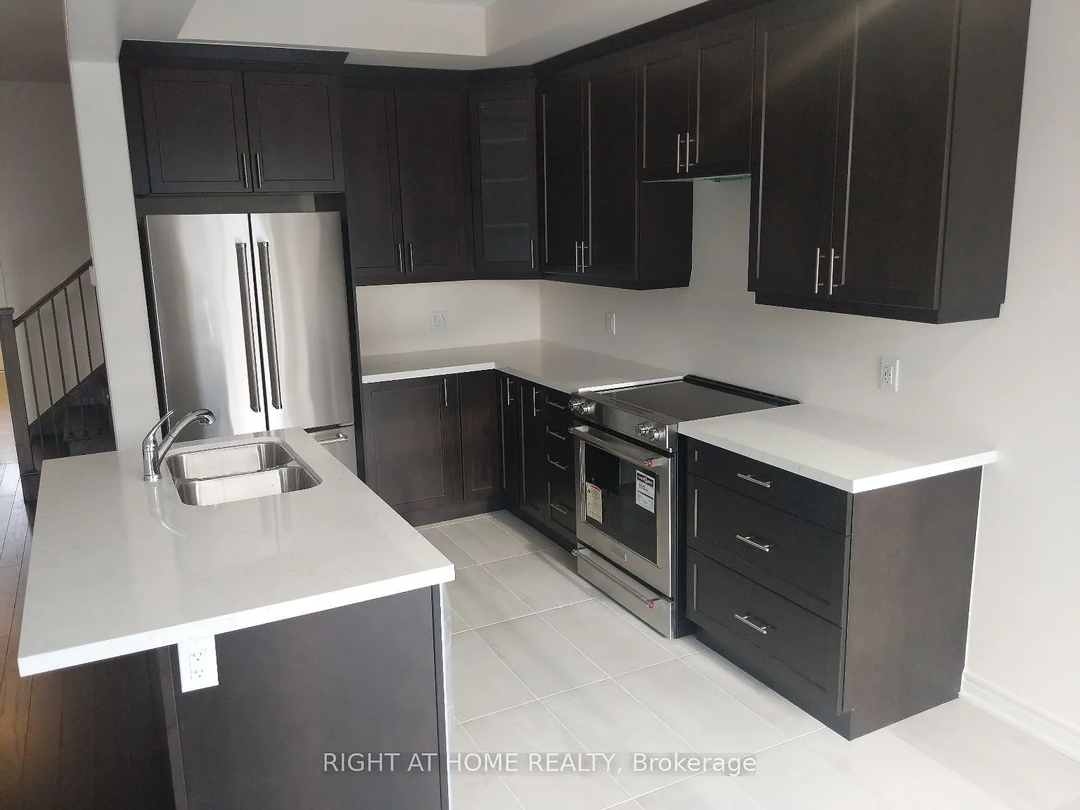 4 bed, $3,300 — Photo 4