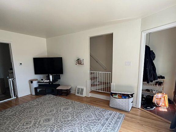 5th image of 4130 N Bartlett Ave