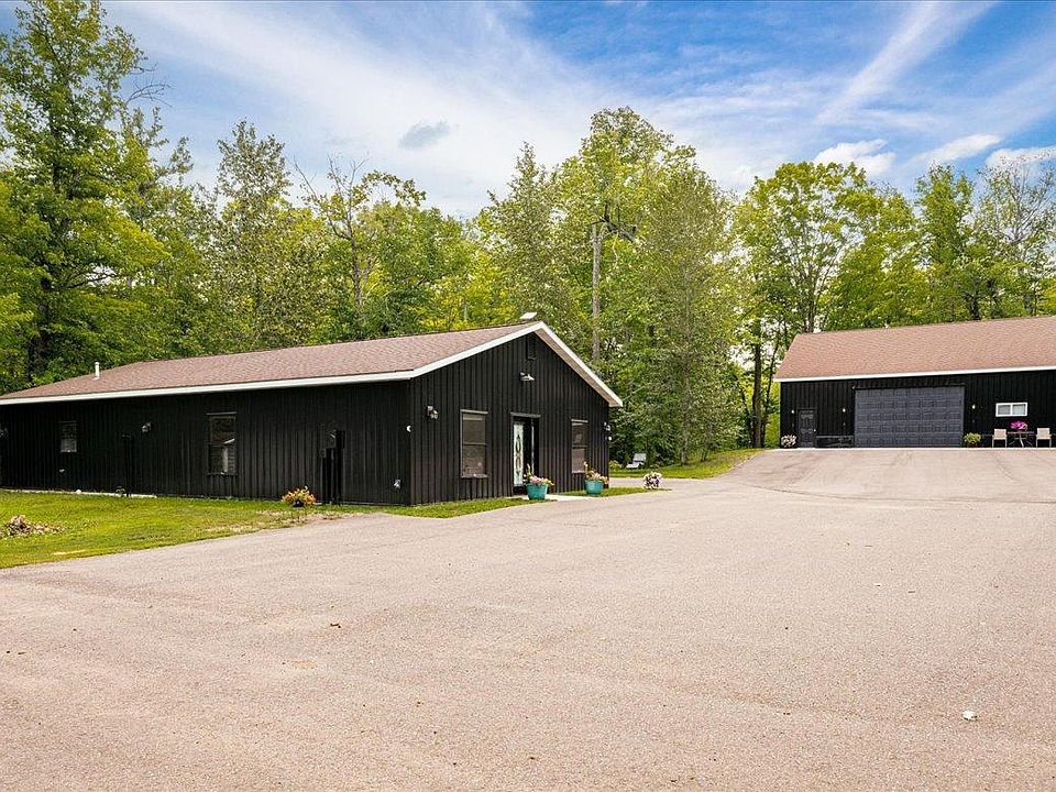 1st image of 5841 Spruce Ln