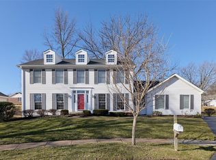 1907 Dovercliff Ct, Chesterfield, MO 63017