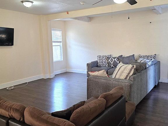 5th image of 3502 Stratford Manor Dr