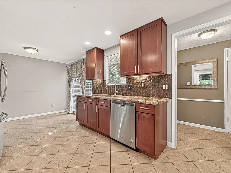 13702 Ella Lee Ln — Photo 20