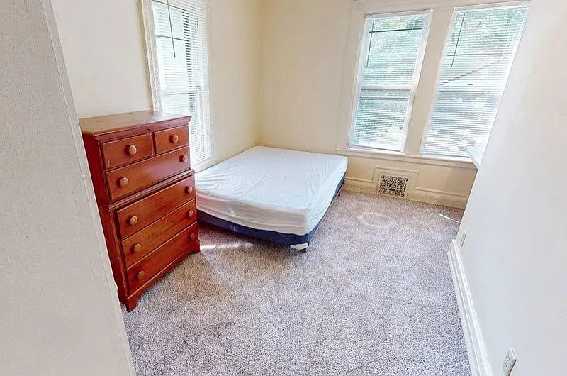 6 bed, 3.0 bath, $6,600 — Photo 4