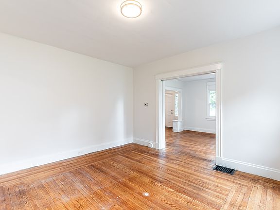 4th image of 816 Cleveland Ave #1