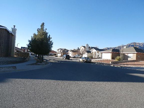 5th image of 4505 Loma Canada Ct