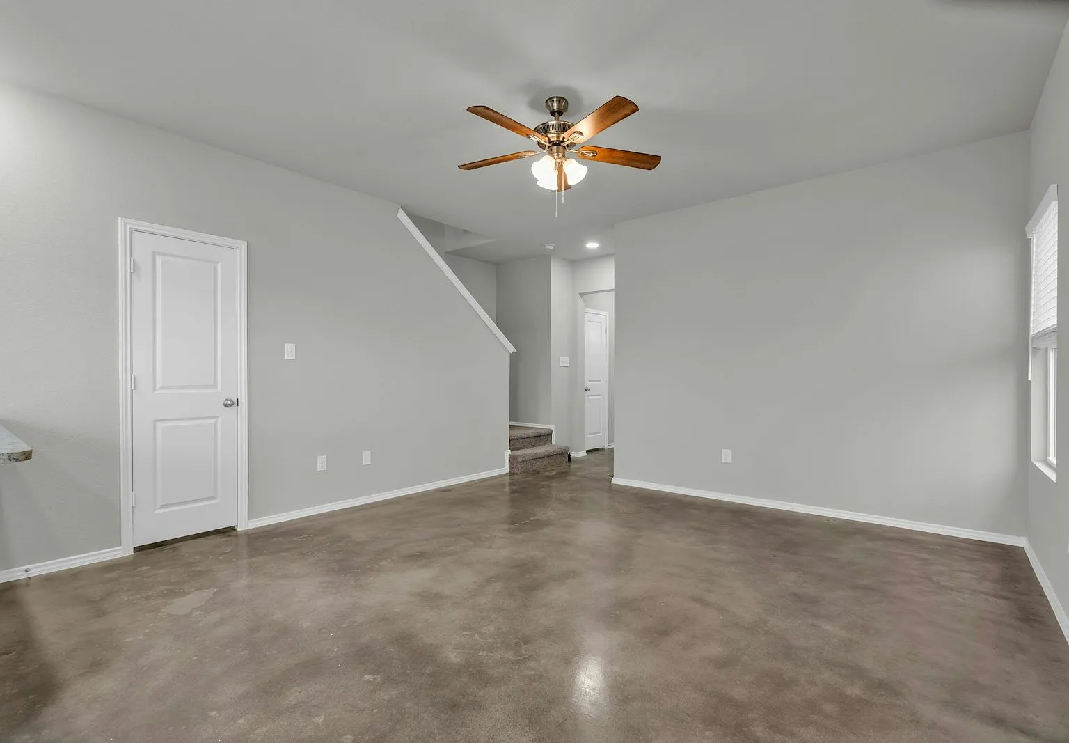 7239 Converse Ridge Ln, Unit 7 — Photo 2