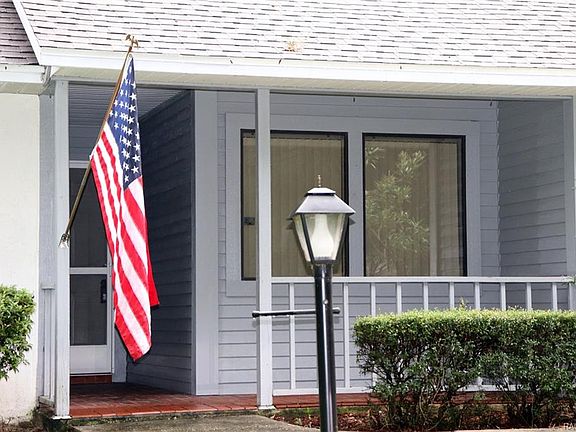 2nd image of 555 W Sand Oak Ct