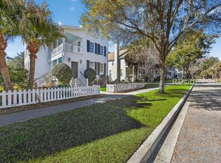 112 Bryan Dr, Beaufort, SC 29902