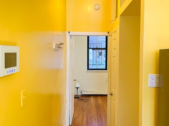 5th image of 1633 Saint Johns Pl APT 1