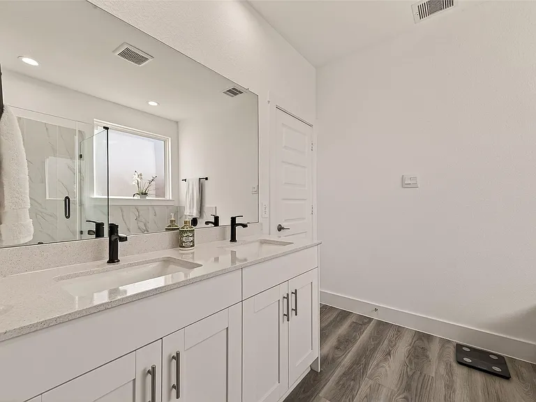 3415 Dursley Landing Ct — Photo 33