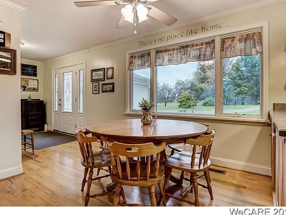 5th image of 5361 Mirror Lake Dr