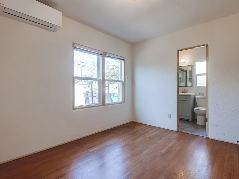 4484 Texas St — Photo 24