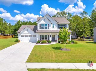 29 Manor Dr, Hull, GA 30646