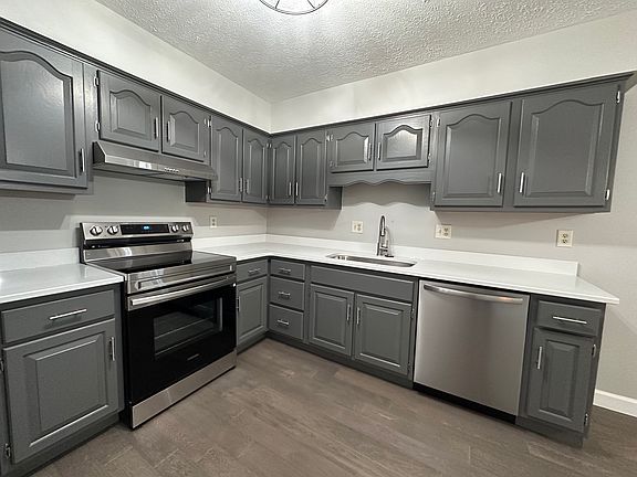 4th image of 837 Clareridge Ln