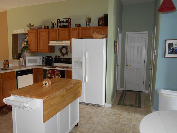 4th image of 12584 Lake Gardens Dr