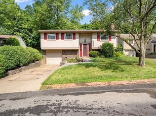307 Golden Rod Ct, Bridgeville, PA 15017
