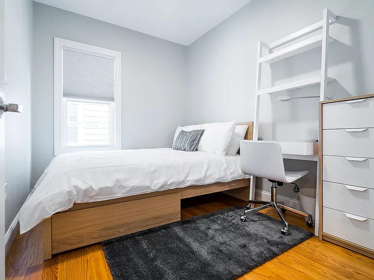 11-13 Plymouth St #3D — Photo 5