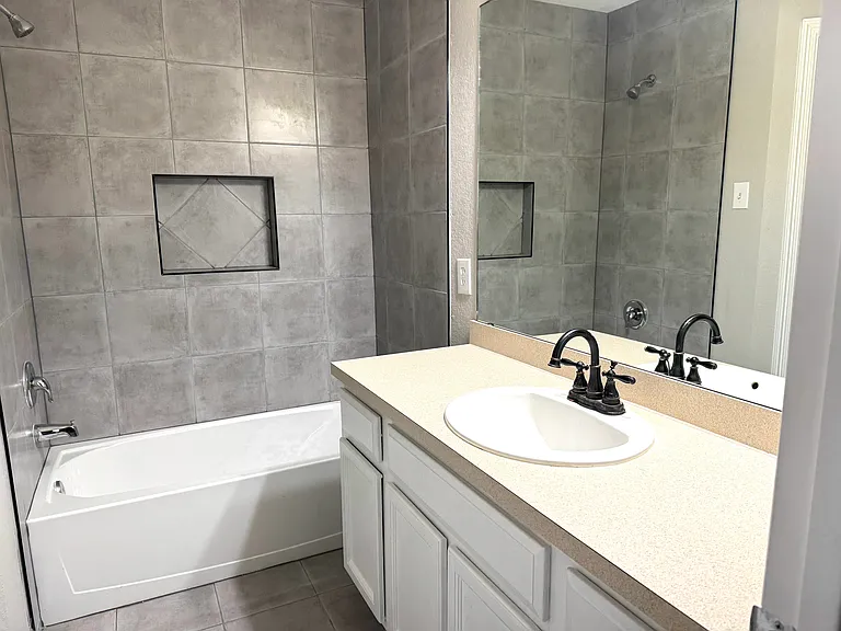 24127 Bar Kay Ln — Photo 15