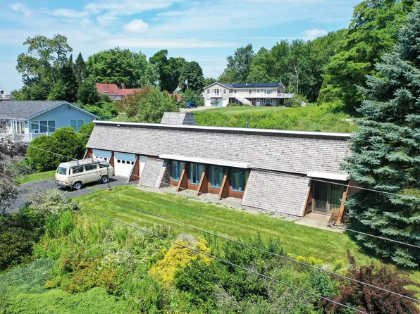 8 Seaside Drive, Belfast, ME 04915