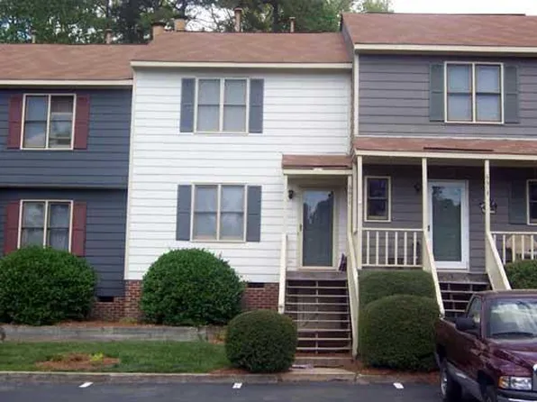 6611 English Ivy Ln, Raleigh, NC 27615