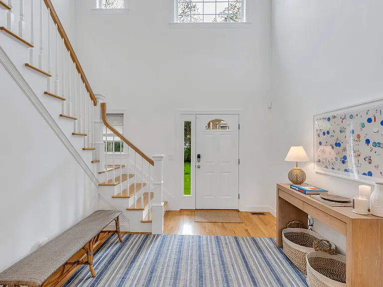 56 Sandy Hollow Rd — Photo 4