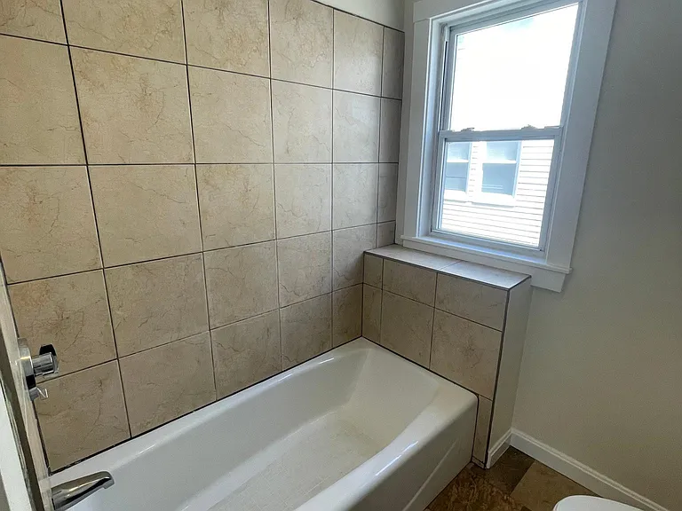 63 Lawn Ave — Photo 6