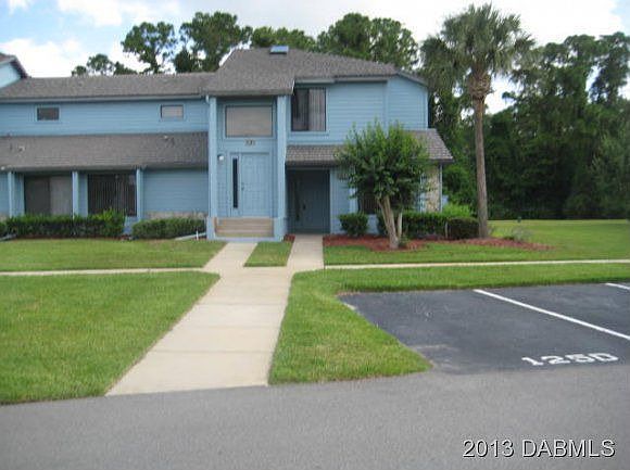 1st image of 125 Blue Heron Dr APT B