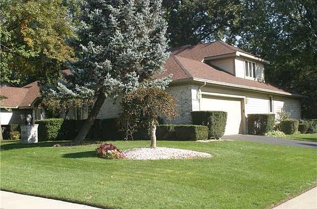 2nd image of 2848 Joelle Dr #B