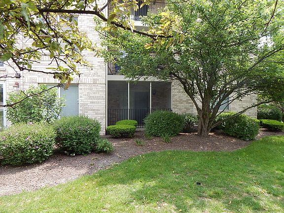 5th image of 6825 Forestview Dr APT 1B