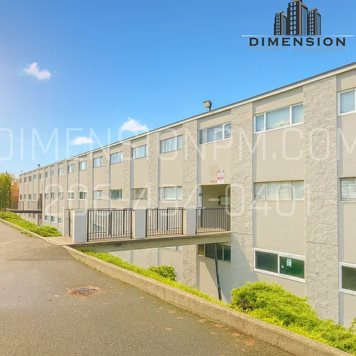 Christine Apartments Photo 1