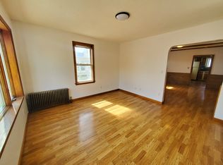 6 Cross St, Woburn, MA 01801