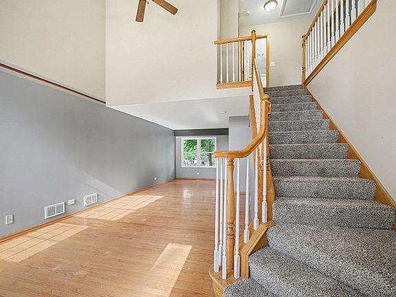 4th image of 664 Aspen Dr
