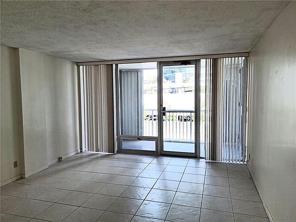 5th image of 2200 NE 33rd Ave APT 2D
