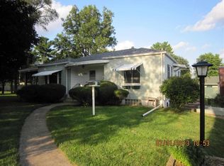 3200 55th Street Ct, Moline, IL 61265