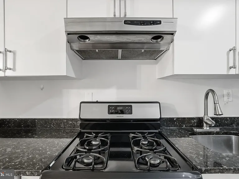 1701 Montello Ave NE #B — Photo 12