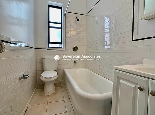 Rented by Sovereign Associates | media 10