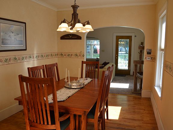 Formal Dining